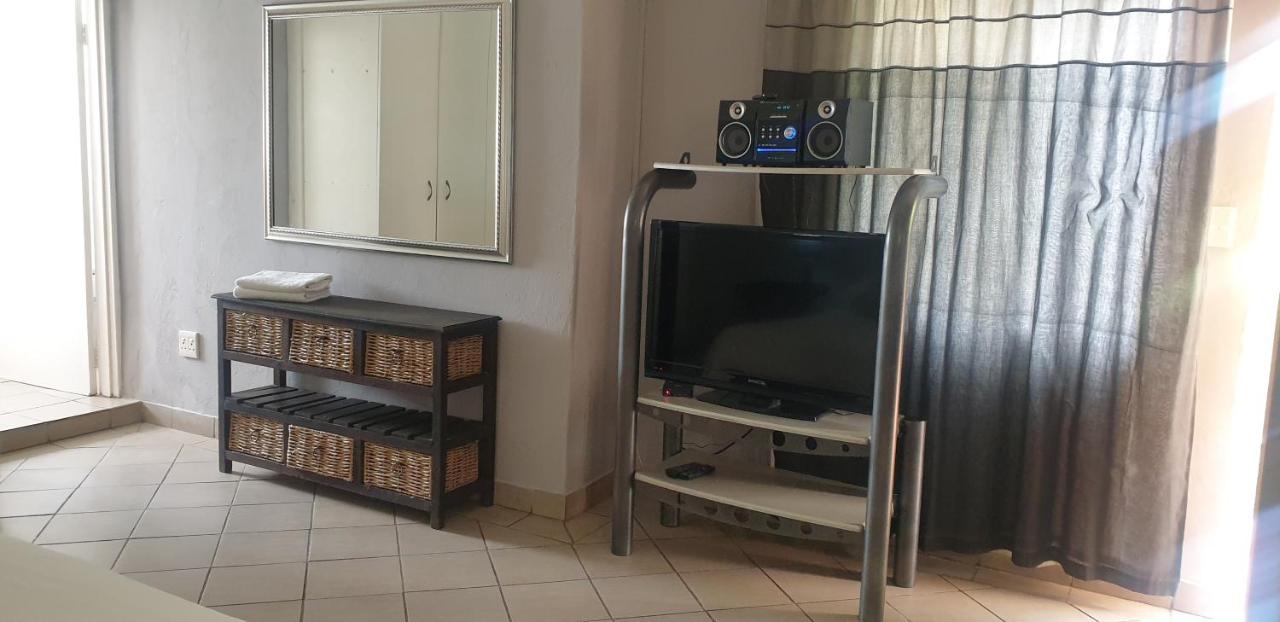Anna Boeremeisie Guesthouse Бенони Екстериор снимка