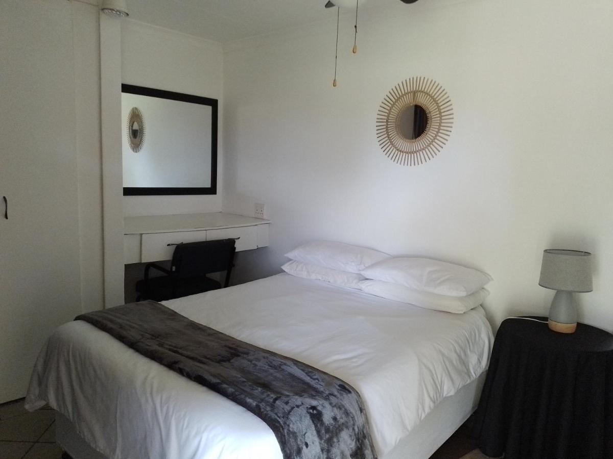 Anna Boeremeisie Guesthouse Бенони Екстериор снимка