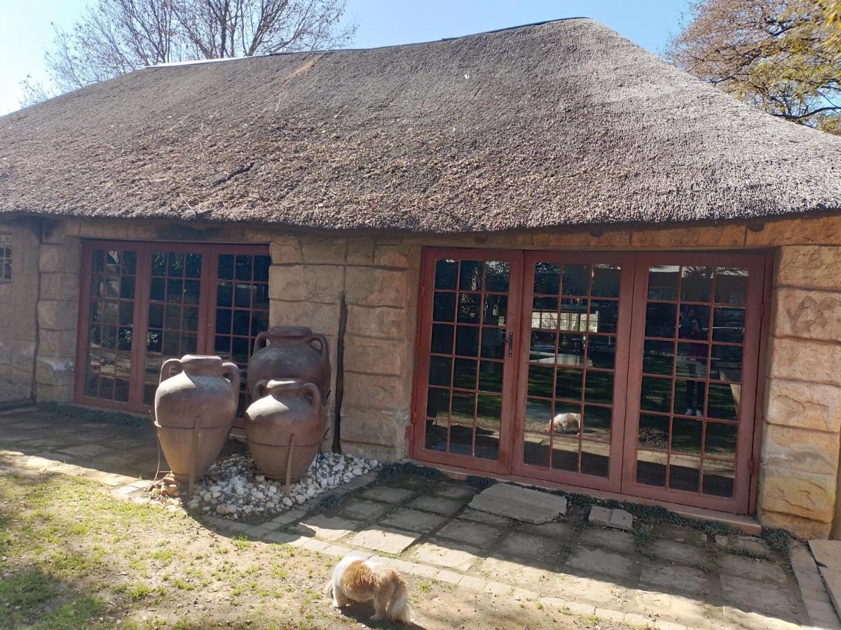 Anna Boeremeisie Guesthouse Бенони Екстериор снимка
