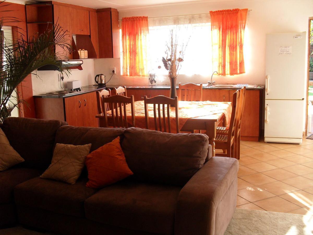 Anna Boeremeisie Guesthouse Бенони Екстериор снимка