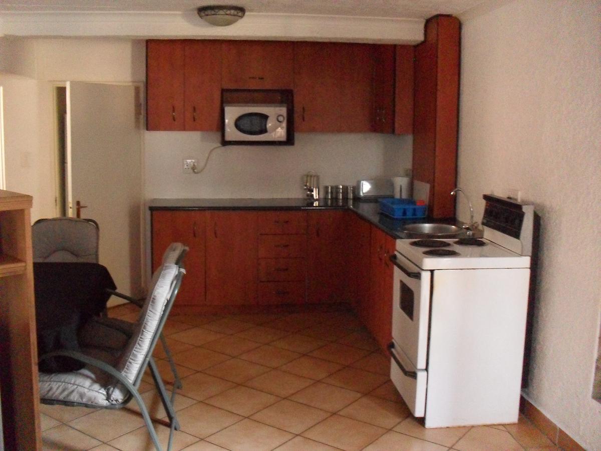 Anna Boeremeisie Guesthouse Бенони Екстериор снимка