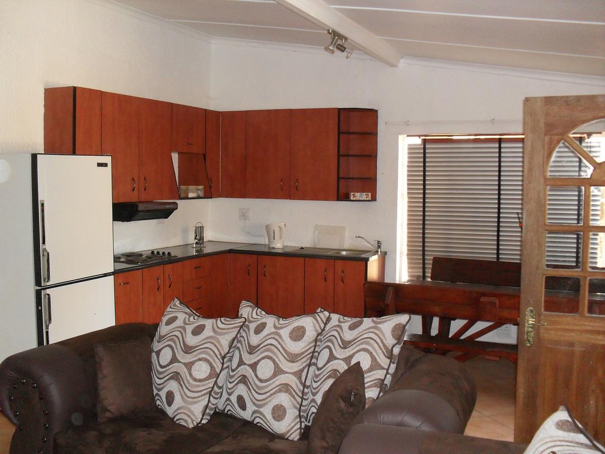 Anna Boeremeisie Guesthouse Бенони Екстериор снимка